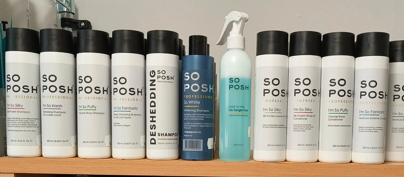 So Posh -turkinhoitotuotteita trimmaamon hyllyllä